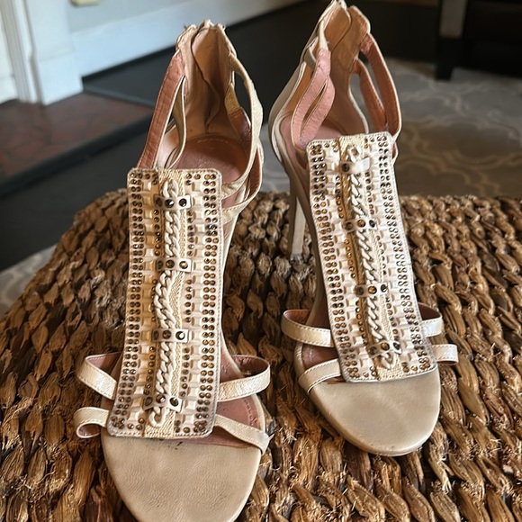 Vince Camuto heeled sandals - Picture 1 of 7